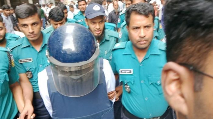 তৃতীয় দফায় রিমান্ডে এনায়েত করিম চৌধুরী
