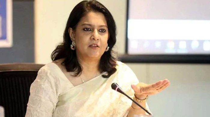 ভারতের সঙ্গে বন্ধুত্বপূর্ণ সম্পর্ক হলেও চোখে চোখ রেখে কথা বলা যায়: তথ্য উপদেষ্টা